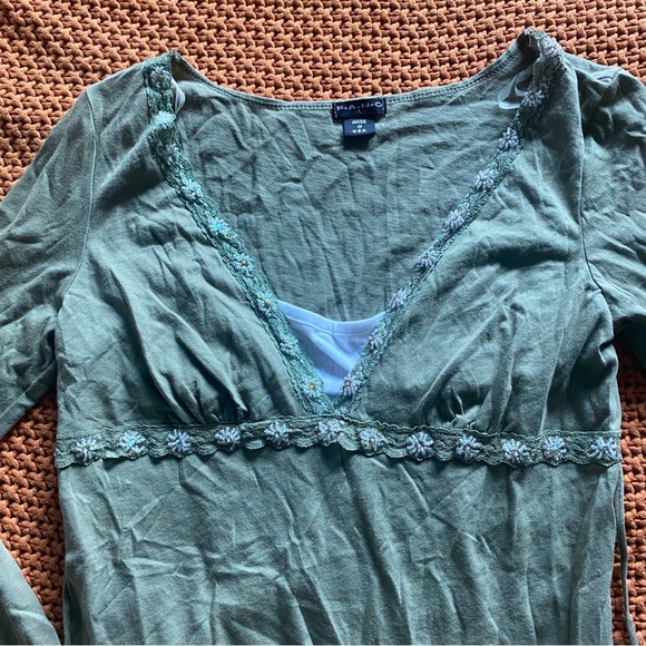 NWT FANG Long Sleeve Blouse - Picture 2 of 4